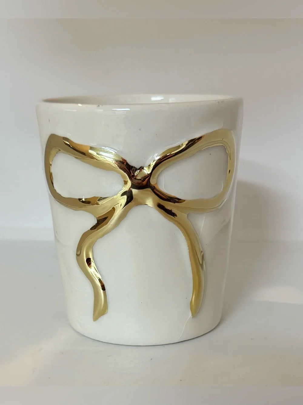 Urban Outfitters Bow Scented Candle, Floral Magic
